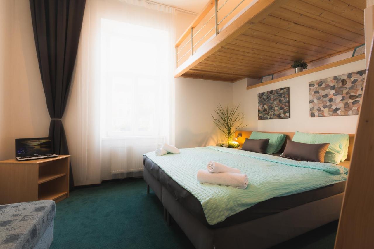 Penzion U Vlka Ceske Budejovice Extérieur photo